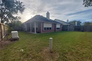 1601 N Lago Vista Ct, Pearland, TX 77581 - Photo 48