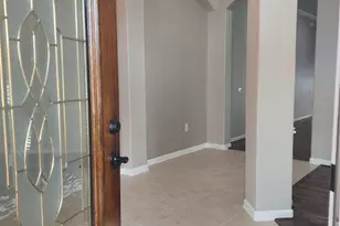 1601 N Lago Vista Ct, Pearland, TX 77581 - Photo 4