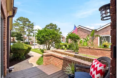 16214 Seahorse Drive, Houston, TX 77062 - Photo 4