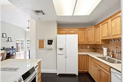 16214 Seahorse Drive, Houston, TX 77062 - Photo 16