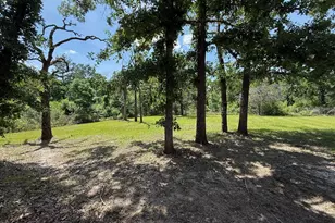 107 Twin Creek Dr, Huntsville, TX 77320 - Photo 26