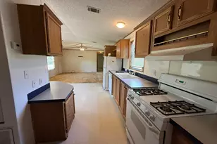 107 Twin Creek Dr, Huntsville, TX 77320 - Photo 8