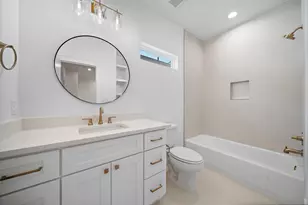 6009 Tyne St, Houston, TX 77007 - Photo 14