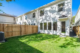 6009 Tyne St, Houston, TX 77007 - Photo 18