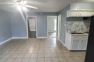 1203 N Pacific St, Conroe, TX 77301 - Photo 2