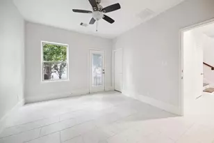 1230 W 25th St, Houston, TX 77008 - Photo 24