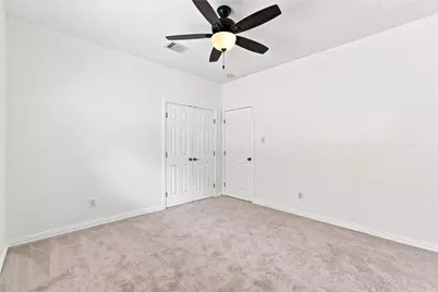 3719 Nichols Avenue, Dickinson, TX 77539 - Photo 32