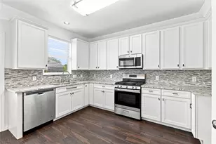 3719 Nichols Ave, Dickinson, TX 77539 - Photo 22