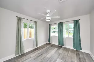 5903 Belneath St, Houston, TX 77033 - Photo 22