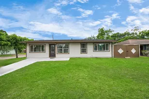 5903 Belneath St, Houston, TX 77033 - Photo 2