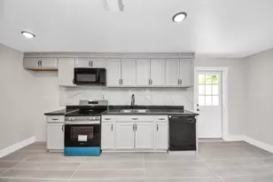 5903 Belneath St, Houston, TX 77033 - Photo 6
