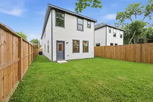 884 Prosper St, Houston, TX 77088 - Photo 40