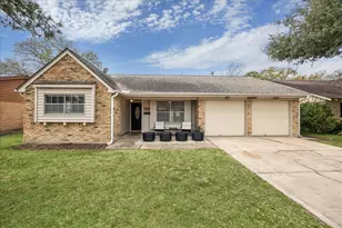4415 Grass Valley St, Houston, TX 77018 - Photo 1