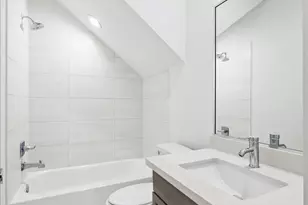 1648 W Tidwell Rd, Houston, TX 77091 - Photo 16