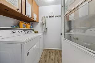 240 W 23rd St, Houston, TX 77008 - Photo 18