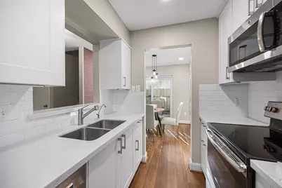 1300 Fairview Avenue #B, Houston, TX 77006 - Photo 16