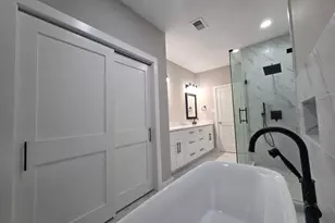 6000 Reims Rd, Houston, TX 77036 - Photo 20