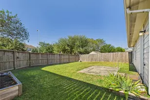 3318 Field Manor Ln, Houston, TX 77047 - Photo 10