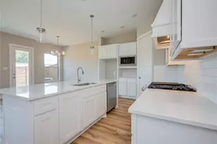 1204 Kiefer Hill Way, Houston, TX 77043 - Photo 14