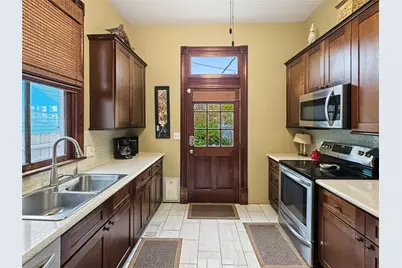 2608 Ursuline Street, Galveston, TX 77550 - Photo 10