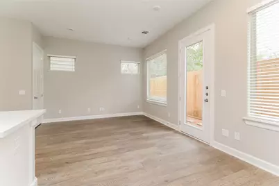 5107 Royal Heath Drive, Houston, TX 77018 - Photo 10