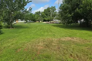 115 S Dallas St, Bremond, TX 76629 - Photo 2