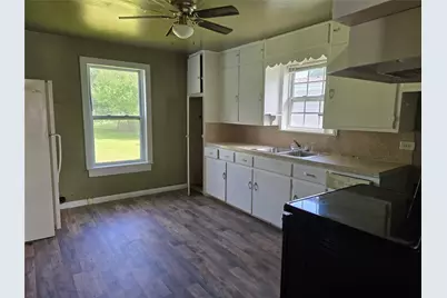115 S Dallas Street, Bremond, TX 76629 - Photo 8