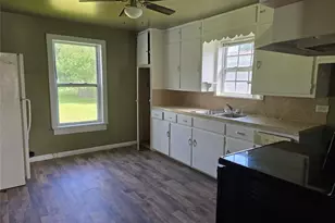 115 S Dallas St, Bremond, TX 76629 - Photo 8