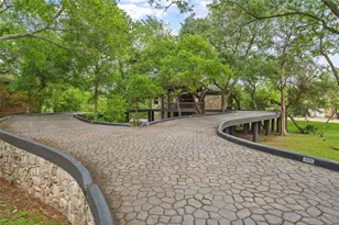 2207 Pine Dr, Friendswood, TX 77546 - Photo 36