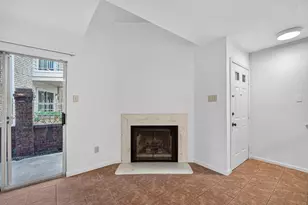 1515 Sandy Springs Rd, Houston, TX 77042 - Photo 10