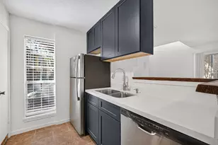 1515 Sandy Springs Rd, Houston, TX 77042 - Photo 14