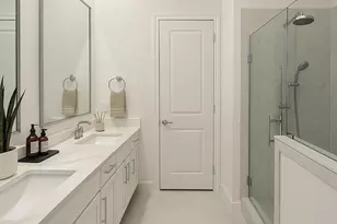 8728 Park Kolbe Ln, Houston, TX 77080 - Photo 10