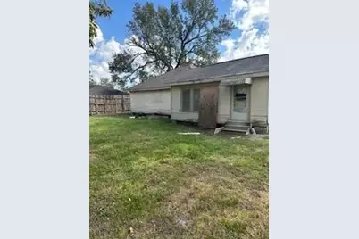 238 Betral Street, Houston, TX 77022 - Photo 2