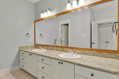 652 E 6th 1/2 Street, Houston, TX 77007 - Photo 18