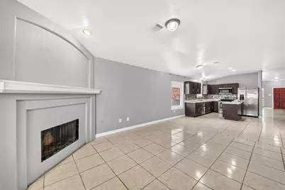 10515 Evergreen Street, Baytown, TX 77523 - Photo 10