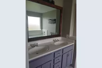 10515 Evergreen Street, Baytown, TX 77523 - Photo 8