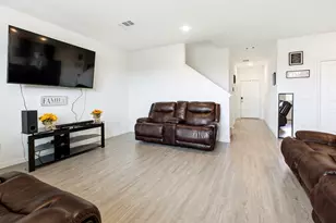 343 Paso Fino Dr, Alvin, TX 77511 - Photo 4