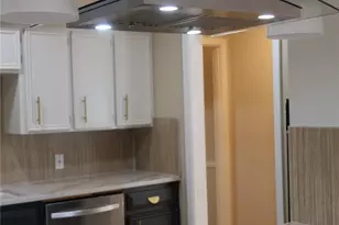 9506 Carousel Ln, Houston, TX 77080 - Photo 10