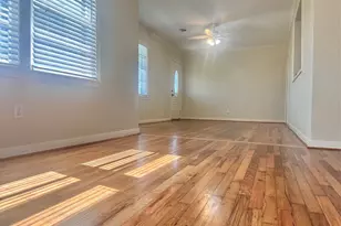 2515 105th St, Galveston, TX 77554 - Photo 8