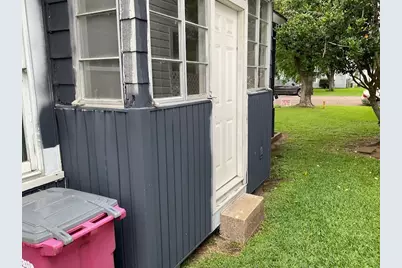 1311 W 6th Street, Freeport, TX 77541 - Photo 8