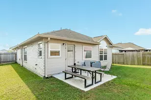 108 Cullen St, Angleton, TX 77515 - Photo 22