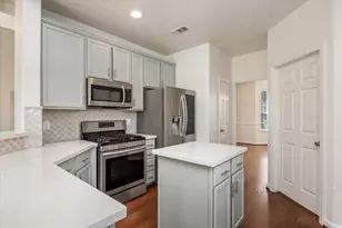 10230 Wildwood Park Ln, Houston, TX 77070 - Photo 10