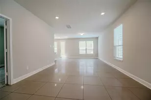 8609 Cedar Brook Point Dr, Houston, TX 77080 - Photo 4