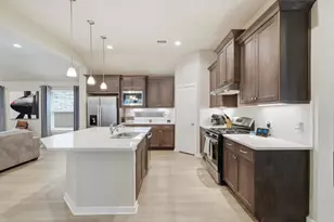 10147 Bayou Oaks Dr, Conroe, TX 77385 - Photo 2