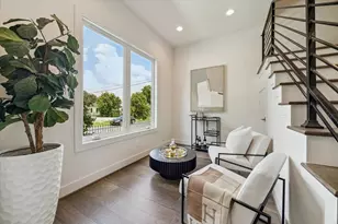 3827 Arlington St, Houston, TX 77018 - Photo 2