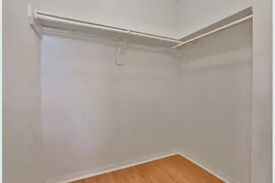 9042 McGallion Road, Houston, TX 77022 - Photo 14