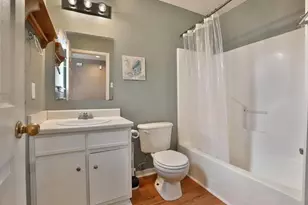 9042 McGallion Rd, Houston, TX 77022 - Photo 18