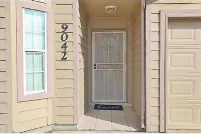 9042 McGallion Road, Houston, TX 77022 - Photo 2