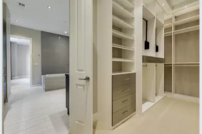 1409 Post Oak Boulevard #1602, Houston, TX 77056 - Photo 18
