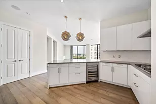 1409 Post Oak Blvd, Houston, TX 77056 - Photo 14